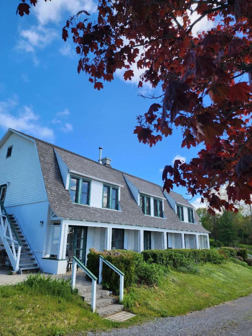 Auberge Des Nuages La Malbaie Eksteriør billede